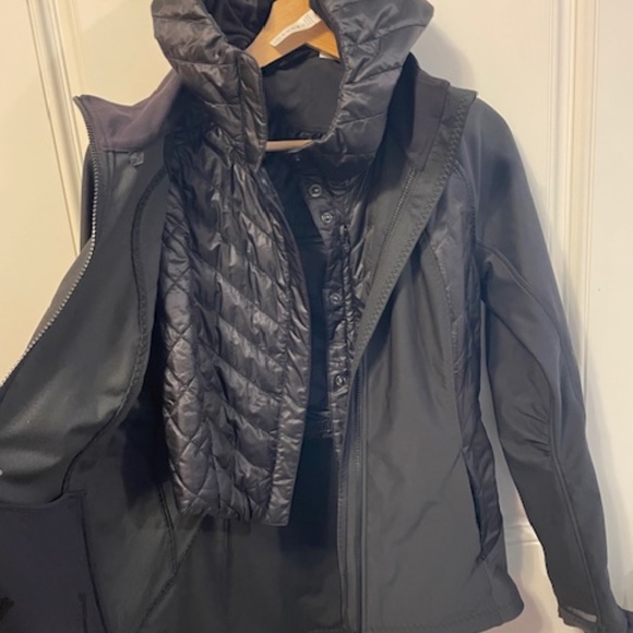 LULULEMON JACKET WITH REMOVABLE HOOD/ VEST. - Picture 1 of 5